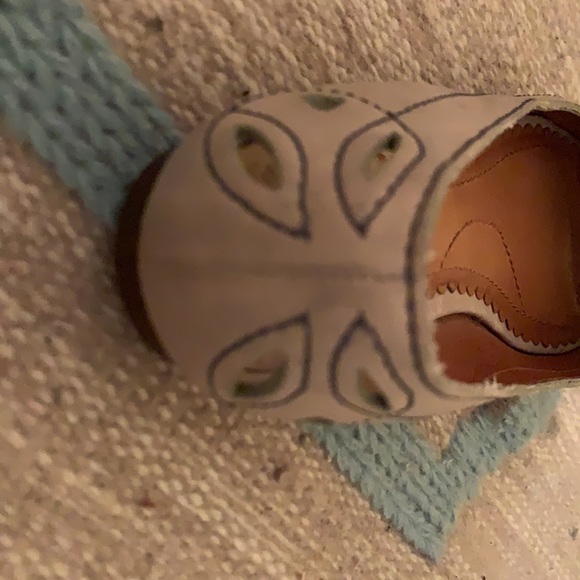 Lucky Brand peep toe leather flats size 6. - Picture 5 of 5